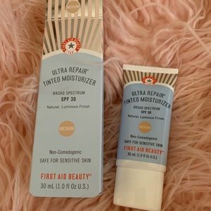 First Aid beauty ultra repair tinted moisturizer